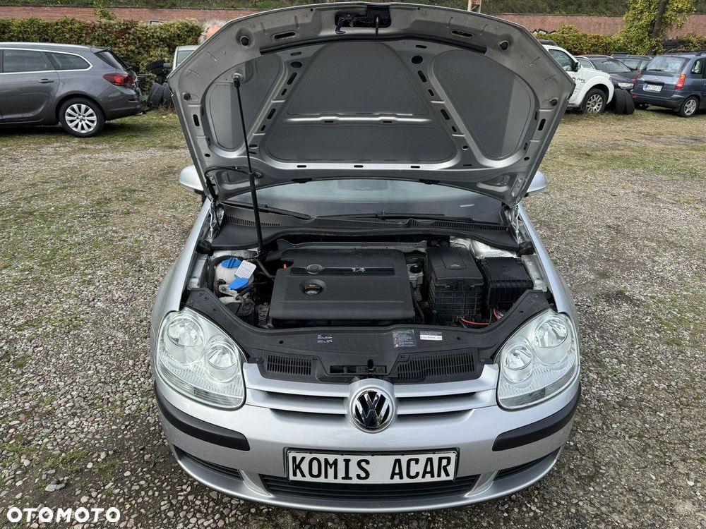 Volkswagen Golf - 10