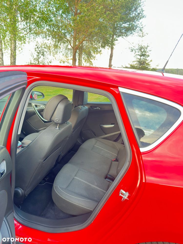 Opel Astra 1.4 Turbo Color Edition - 18