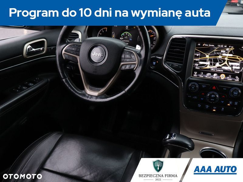 Jeep Grand Cherokee - 8