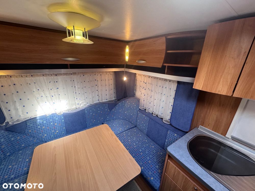 Burstner Przyczepa kempingowa Burstner 460 z przedsionkiem - 7