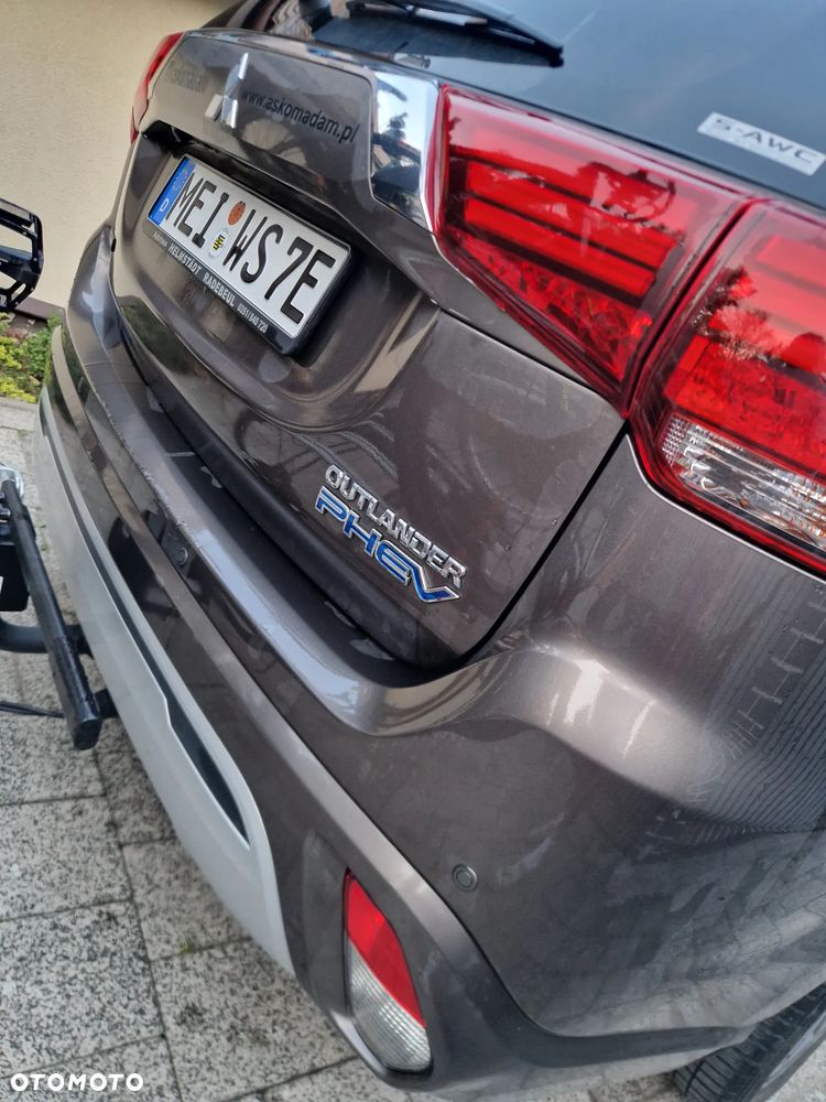 Mitsubishi Outlander 2.4 4WD - 13
