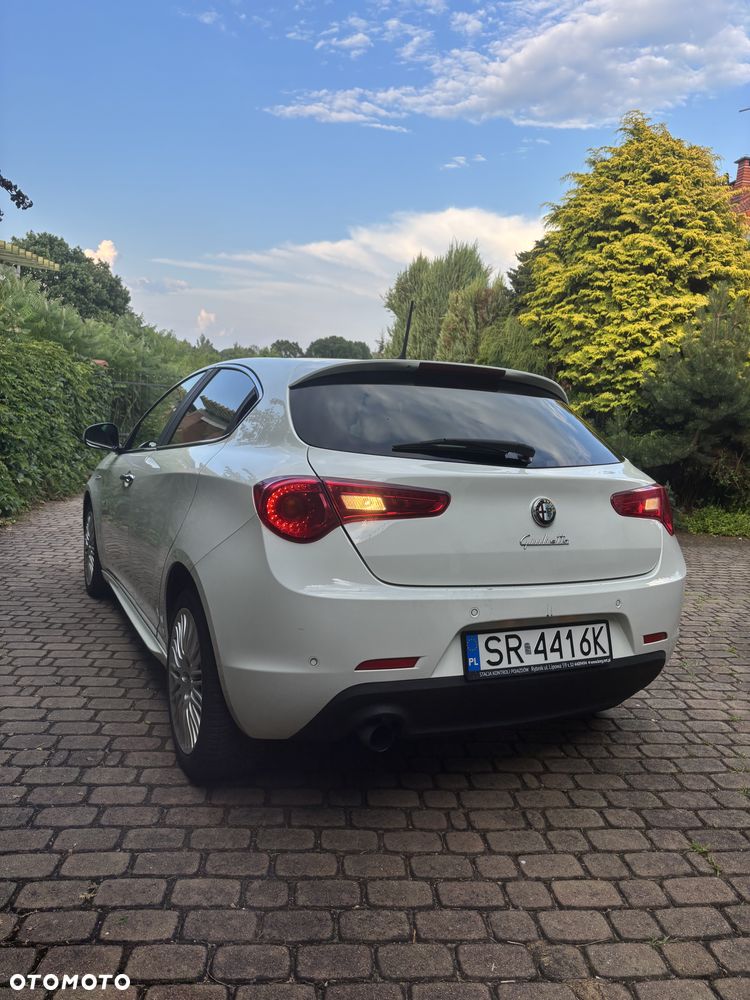 Alfa Romeo Giulietta 1.4 TB MultiAir Exclusive - 4