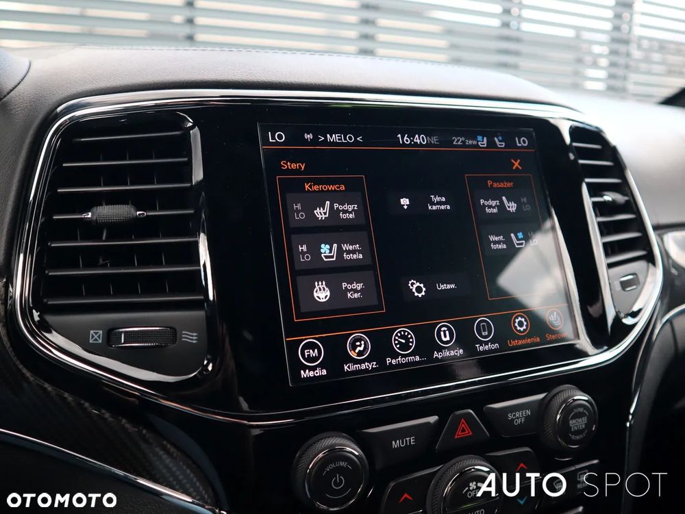 Jeep Grand Cherokee 6.4 V8 Hemi 4WD Automatik SRT - 31