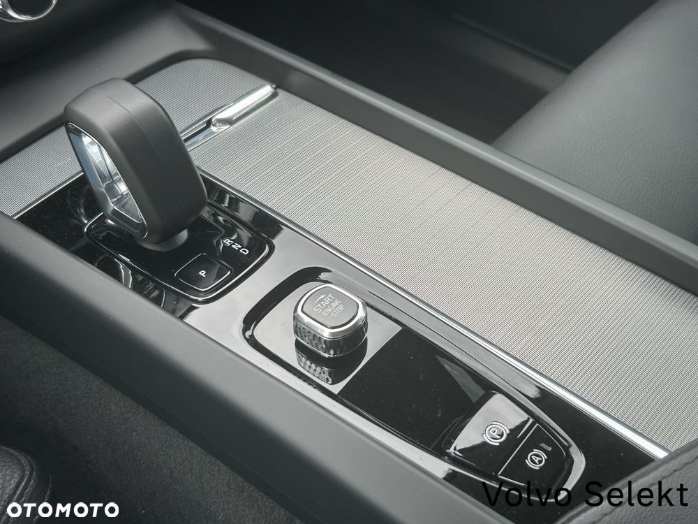 Volvo XC 60 - 22