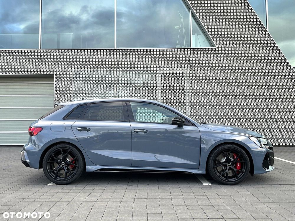 Audi RS3 Sportback - 2