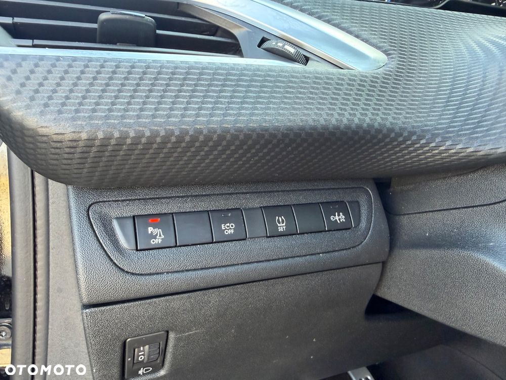 Peugeot 2008 e-HDi FAP 115 STOP & START Allure - 28