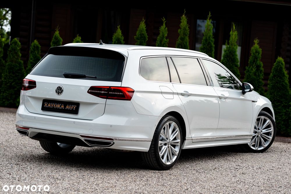 Volkswagen Passat Variant 2.0 TSI (BlueMotion Technology) 4Motion DSG Highline - 9