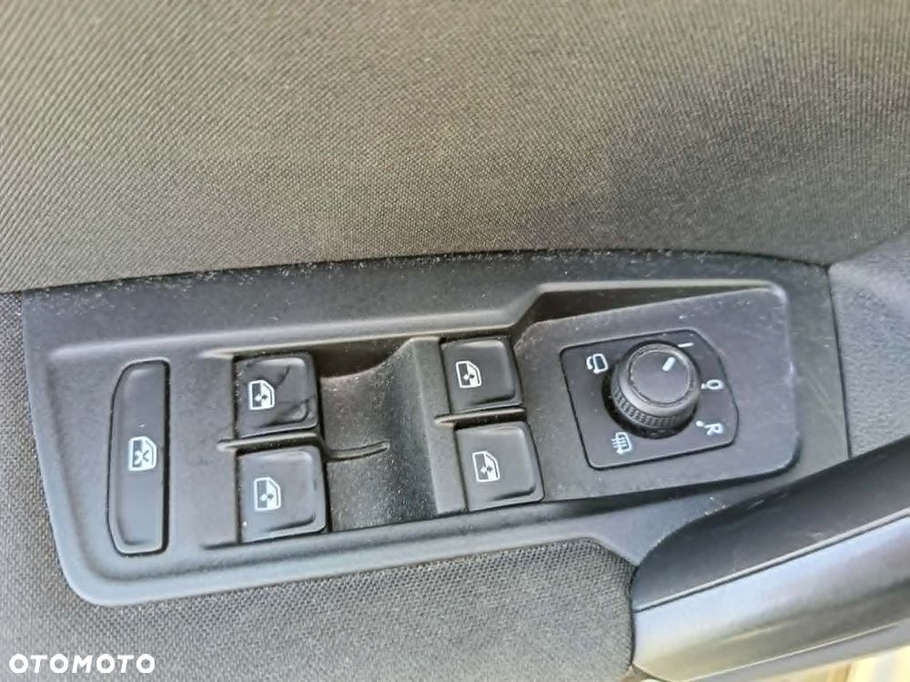 Volkswagen Tiguan 2.0 TDI SCR R-Line - 30