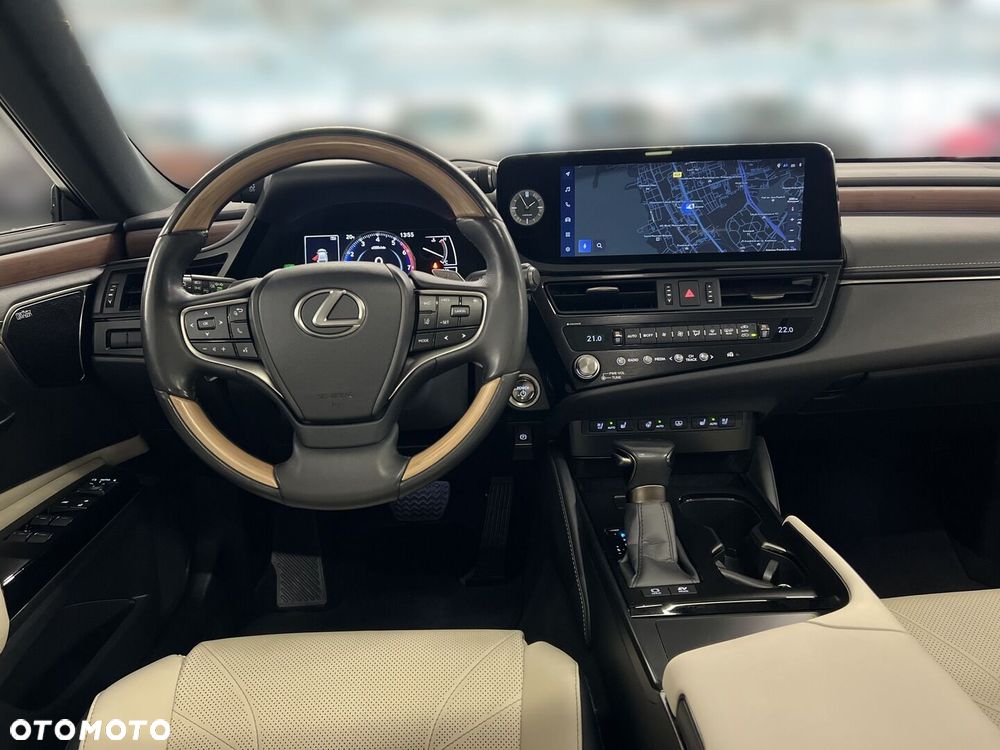 Lexus ES 300h Prestige - 18