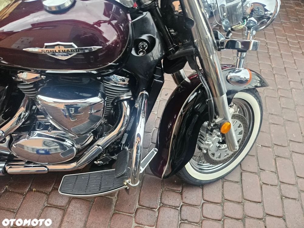 Suzuki VL 800 Volusia - Boulevard C50 - 12