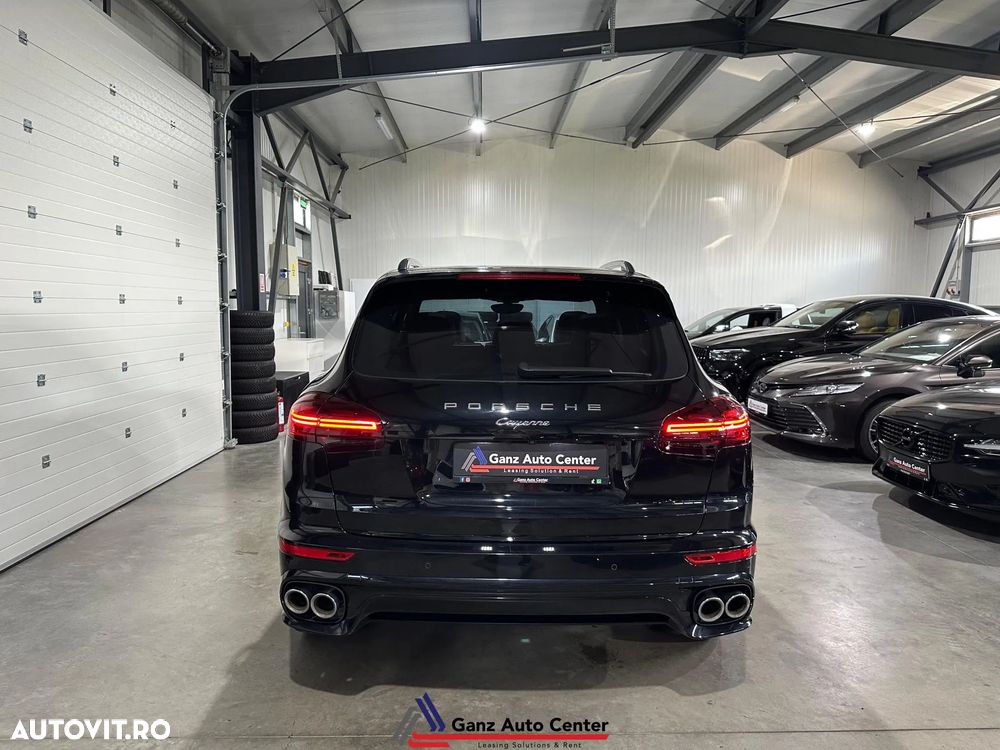 Porsche Cayenne Platinum Edition - 28