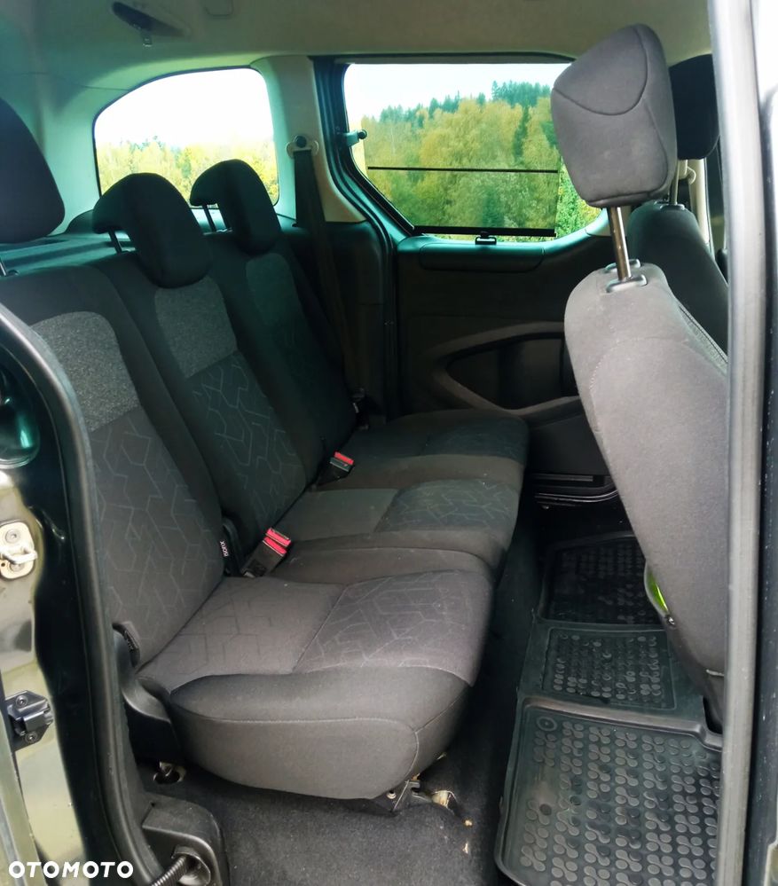 Peugeot Partner - 11