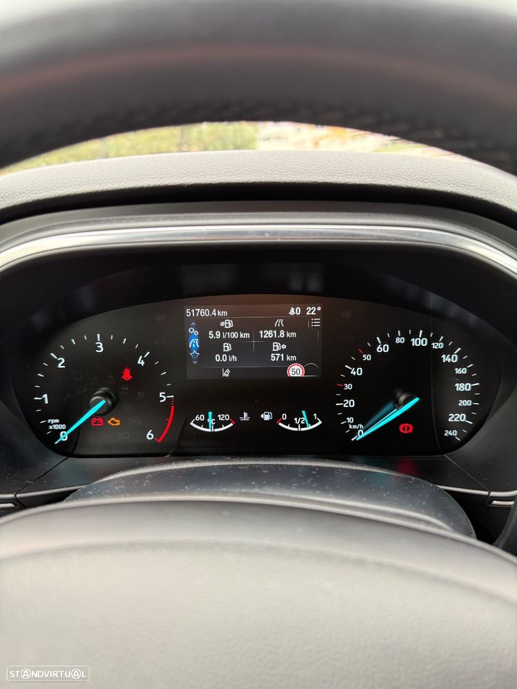 Ford Focus SW - 13
