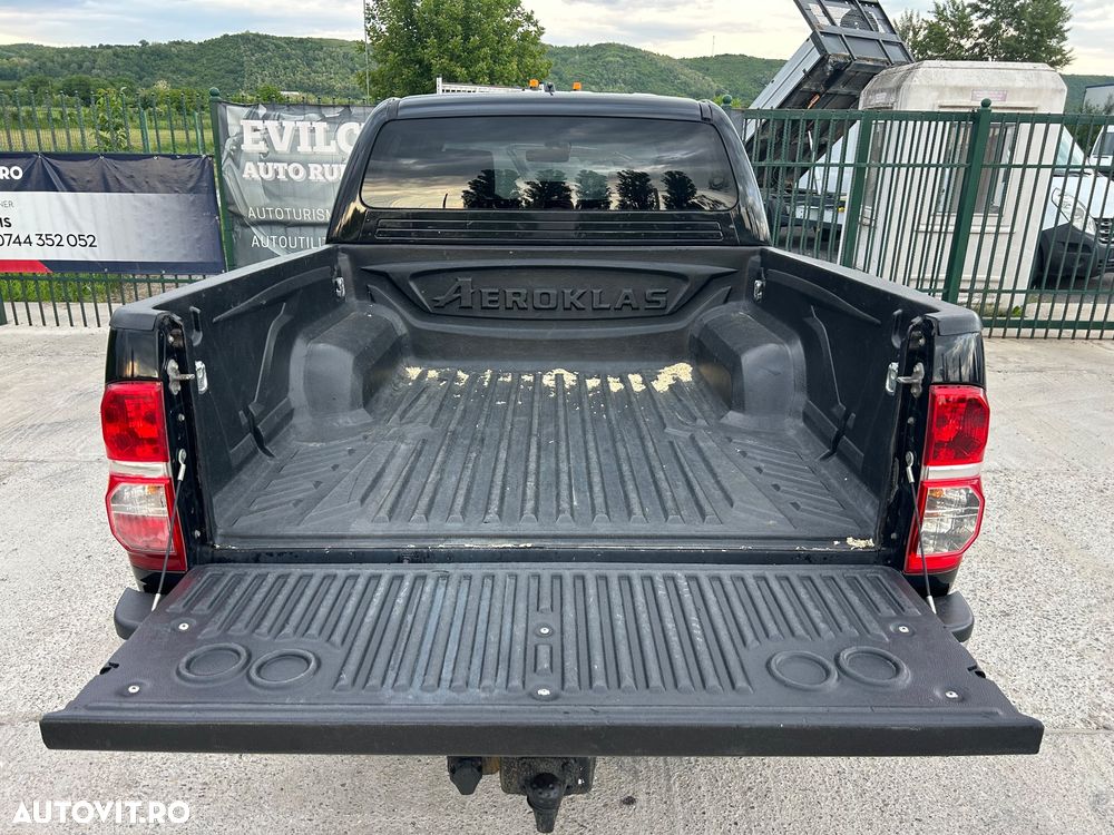 Toyota Hilux - 14