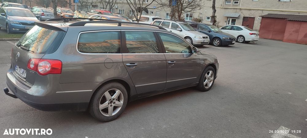 Volkswagen Passat Variant 2.0 TDI DPF DSG Sportline - 7