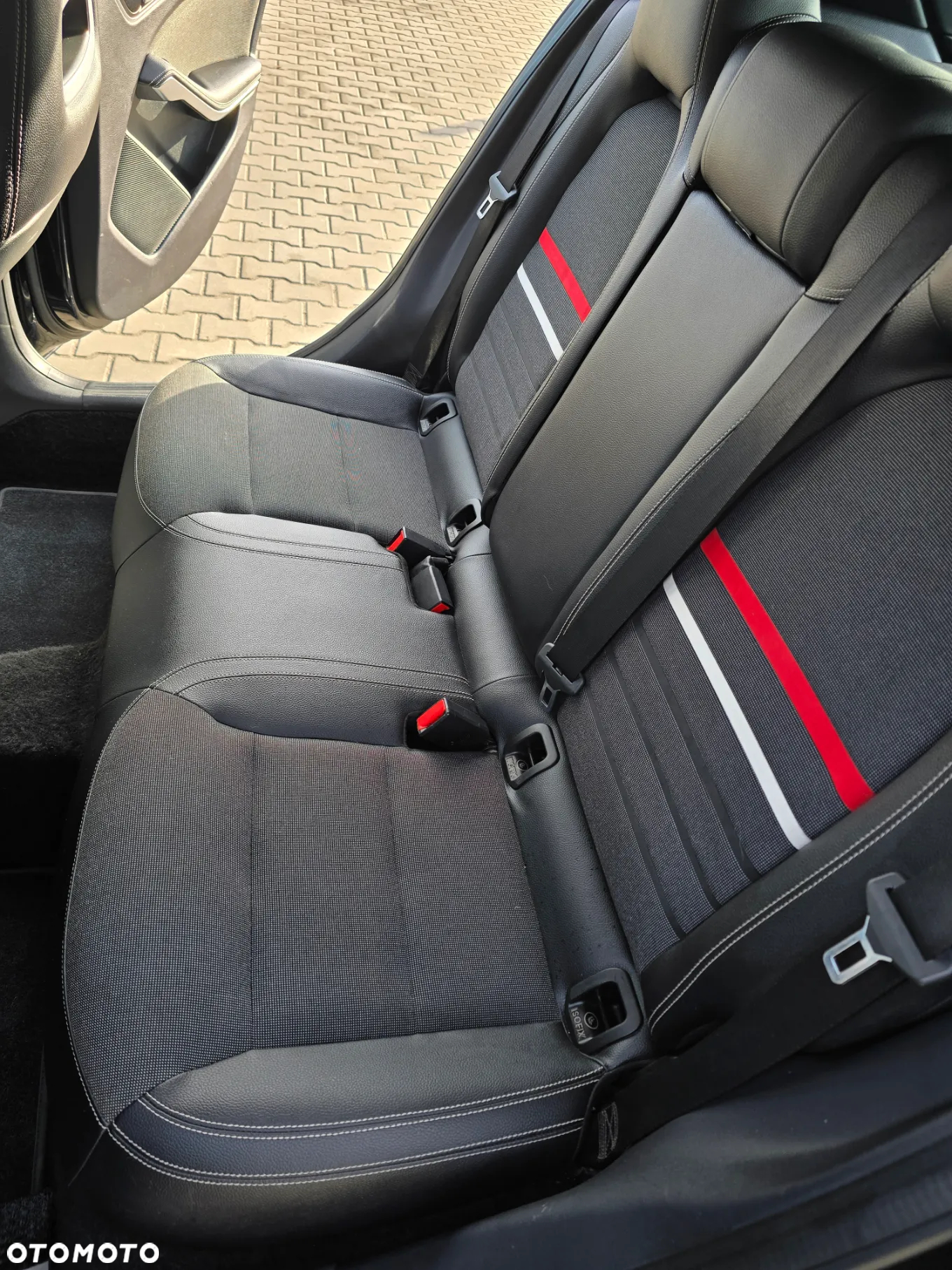 Mercedes-Benz Klasa A 180 BlueEfficiency Edition - 16