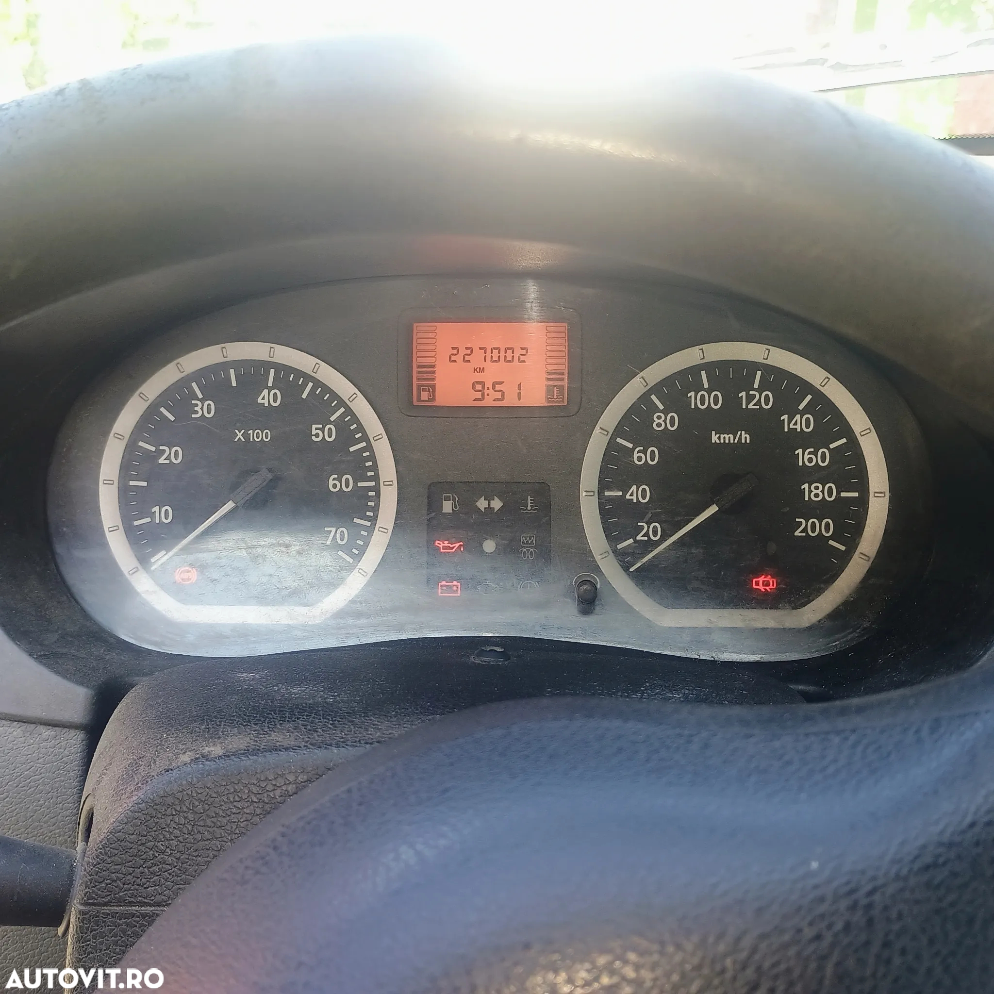 Dacia Logan 1.6 MPI Laureate - 8