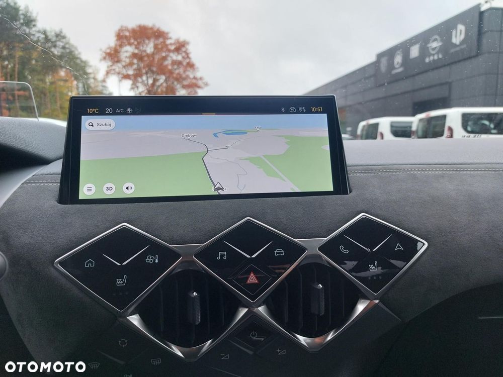 DS Automobiles DS 3 Crossback mHEV Étoile e-DCS6 - 22