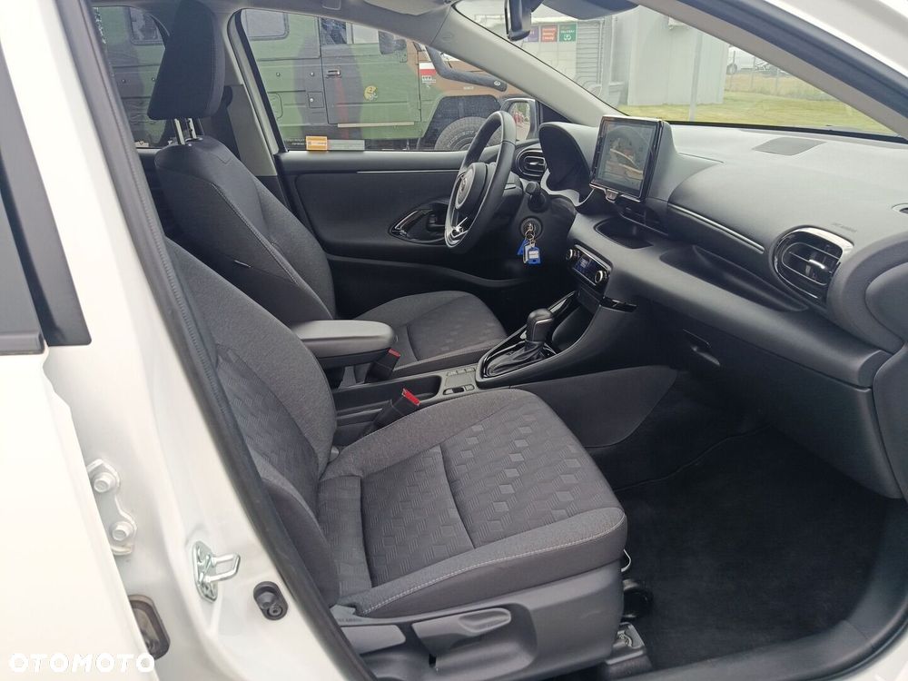 Toyota Yaris Hybrid 1.5 Style - 9