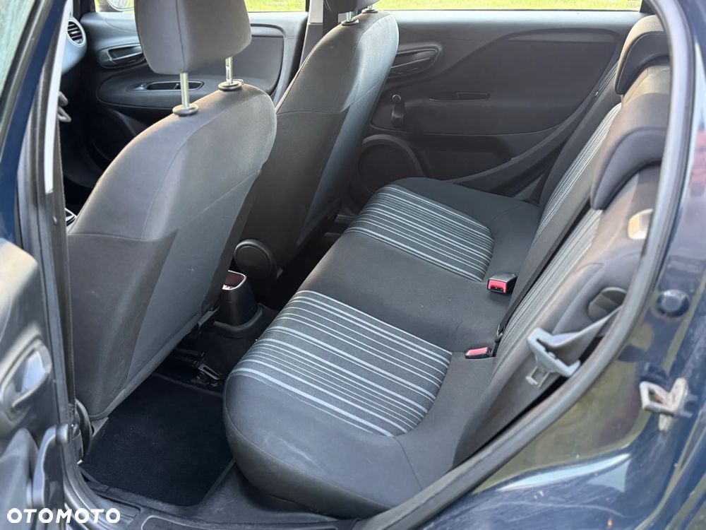 Fiat Punto 1.4 Easy S&S - 6