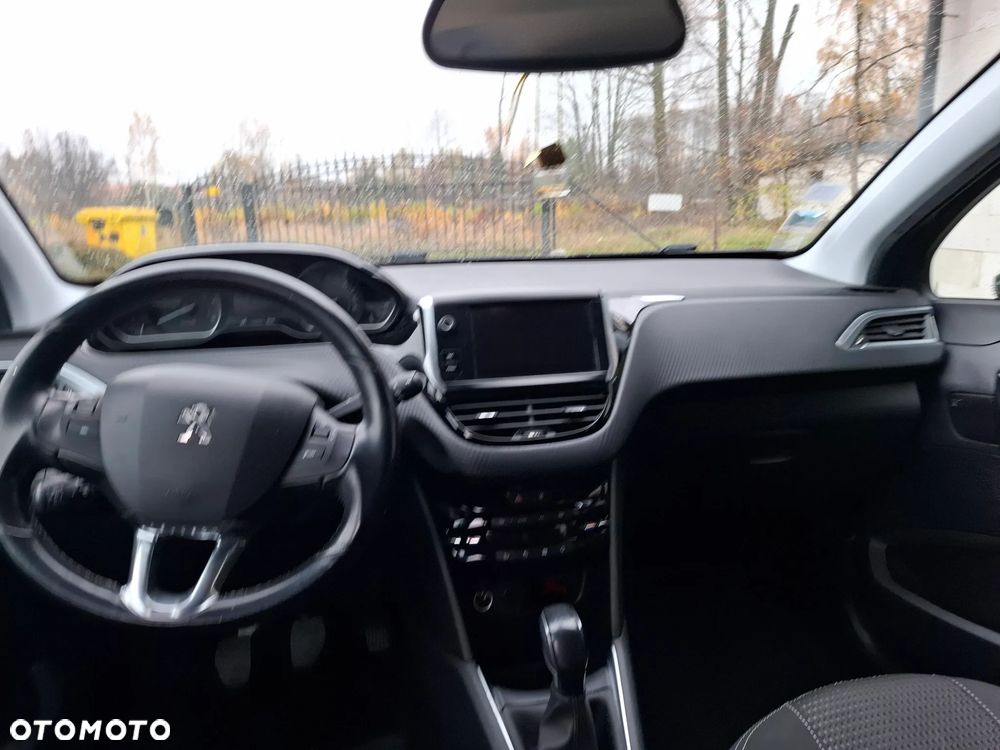 Peugeot 208 Blue-HDi 100 Stop&Start Allure - 16
