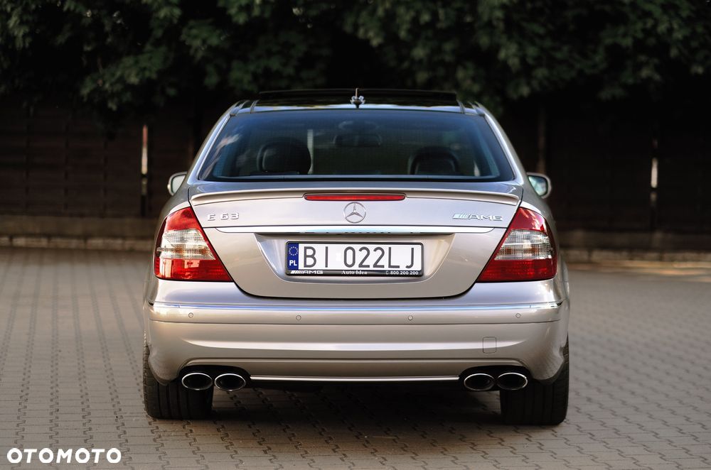 Mercedes-Benz Klasa E 63 AMG - 7