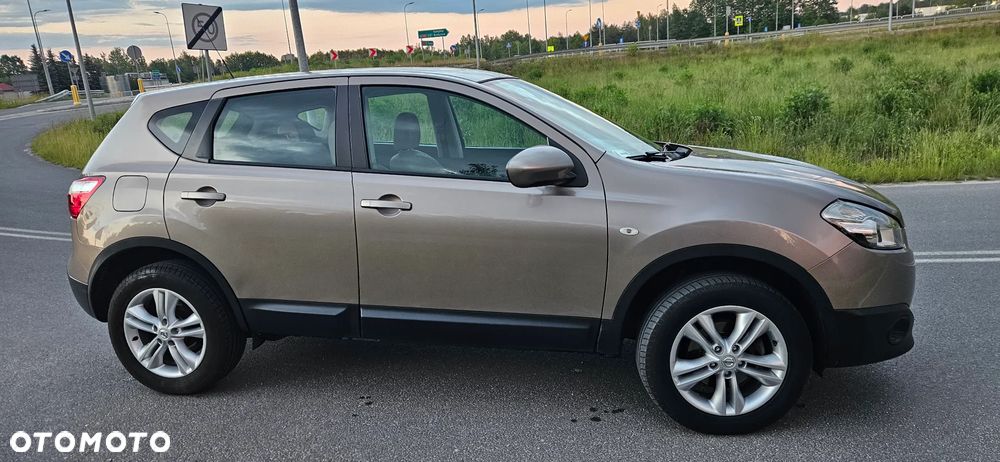 Nissan Qashqai 2.0 4x4 360 - 6
