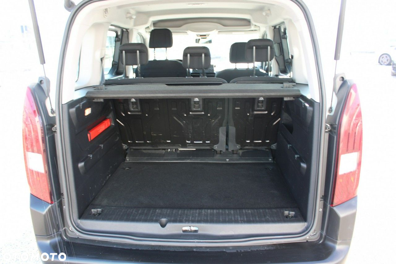 Peugeot Rifter - 23