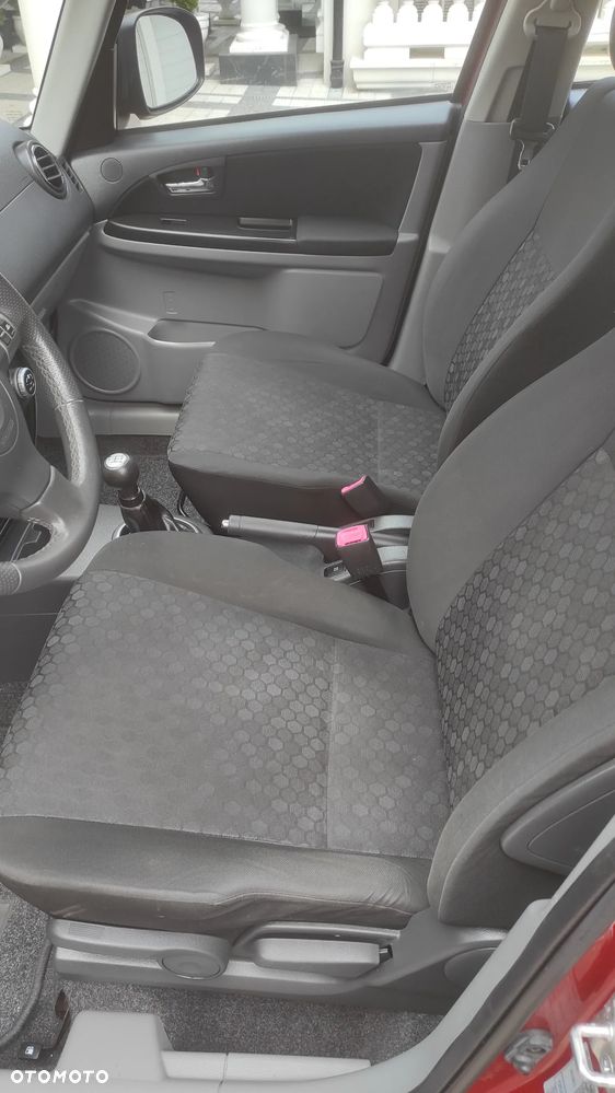 Suzuki SX4 - 16