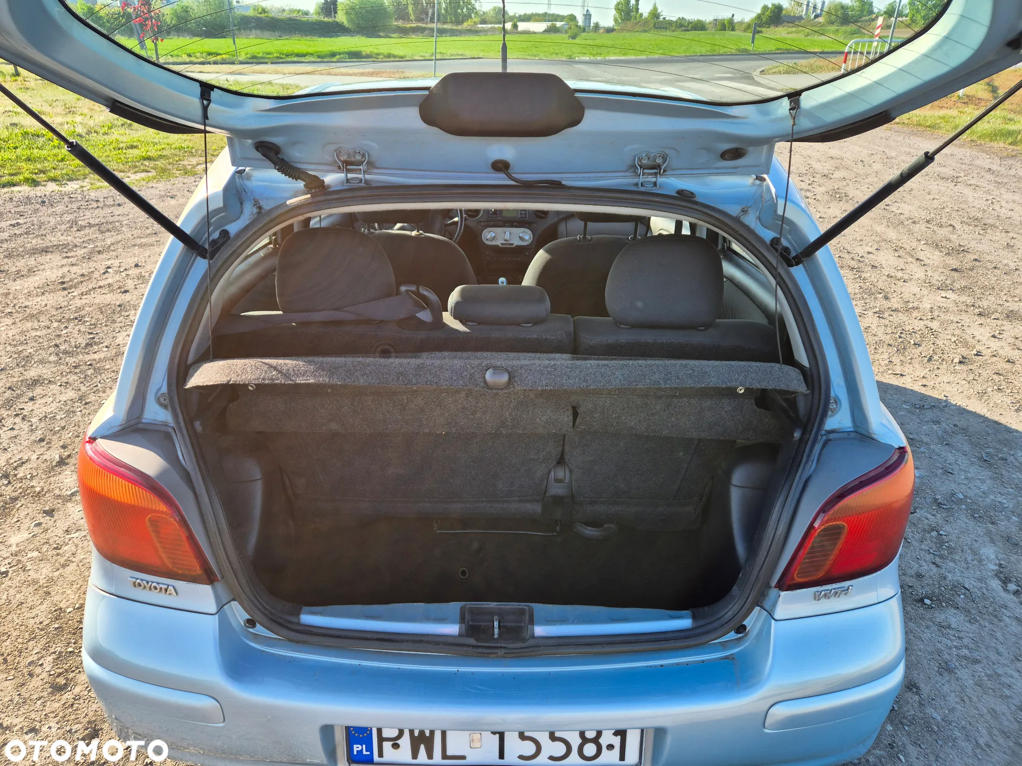 Toyota Yaris 1.3 Sol - 11