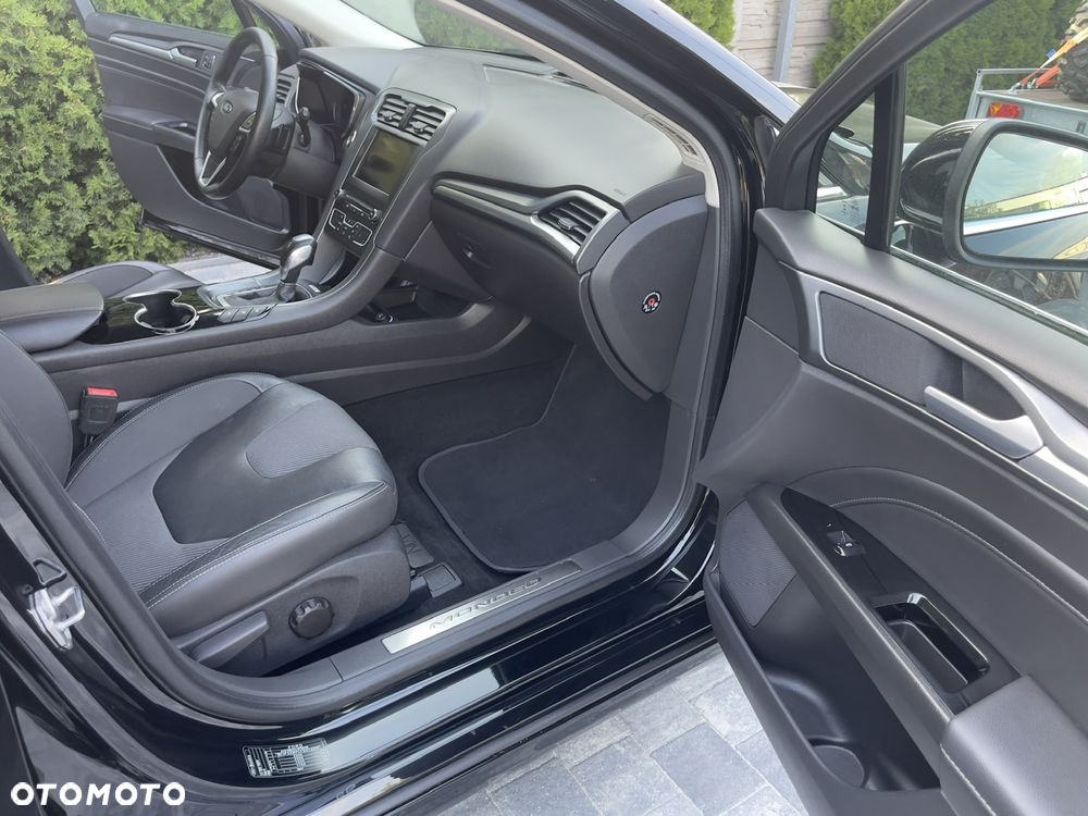 Ford Mondeo - 9