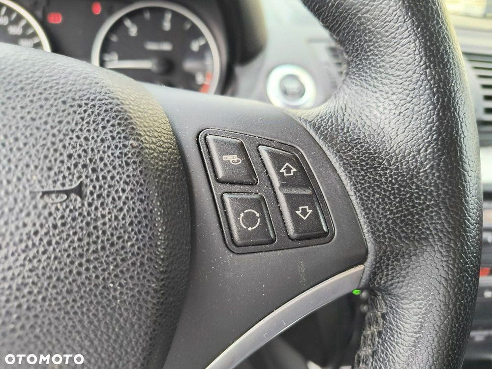 BMW Seria 1 118d Sport Line - 17