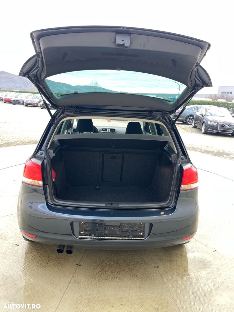 Volkswagen Golf 1.4 TSI BlueMotion Technology Comfortline - 26