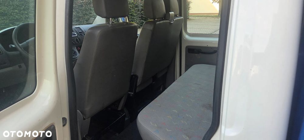 Volkswagen Transporter - 21