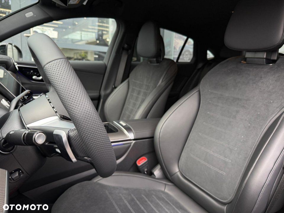 Mercedes-Benz GLC - 4