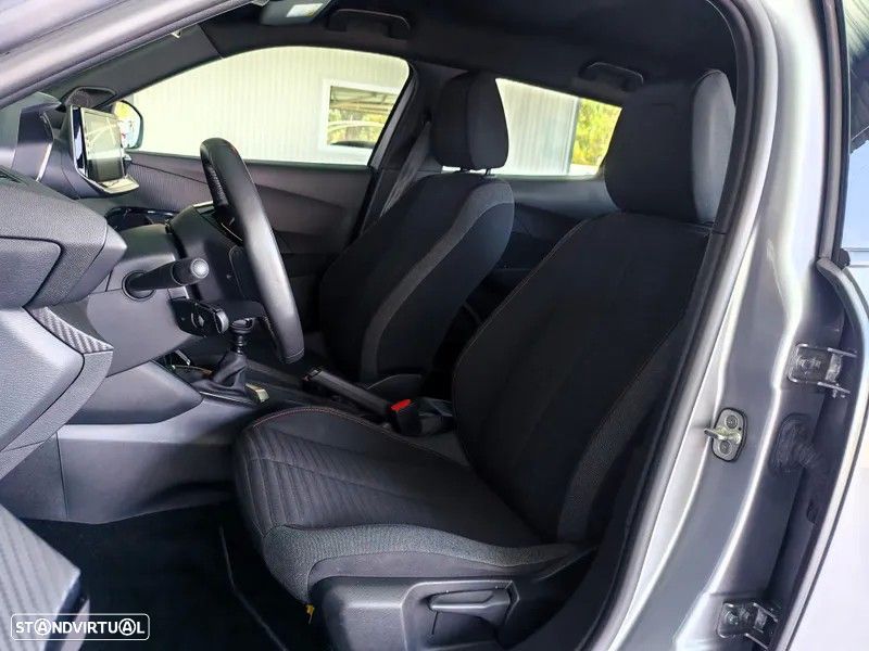 Peugeot 2008 1.2 PureTech Active - 8