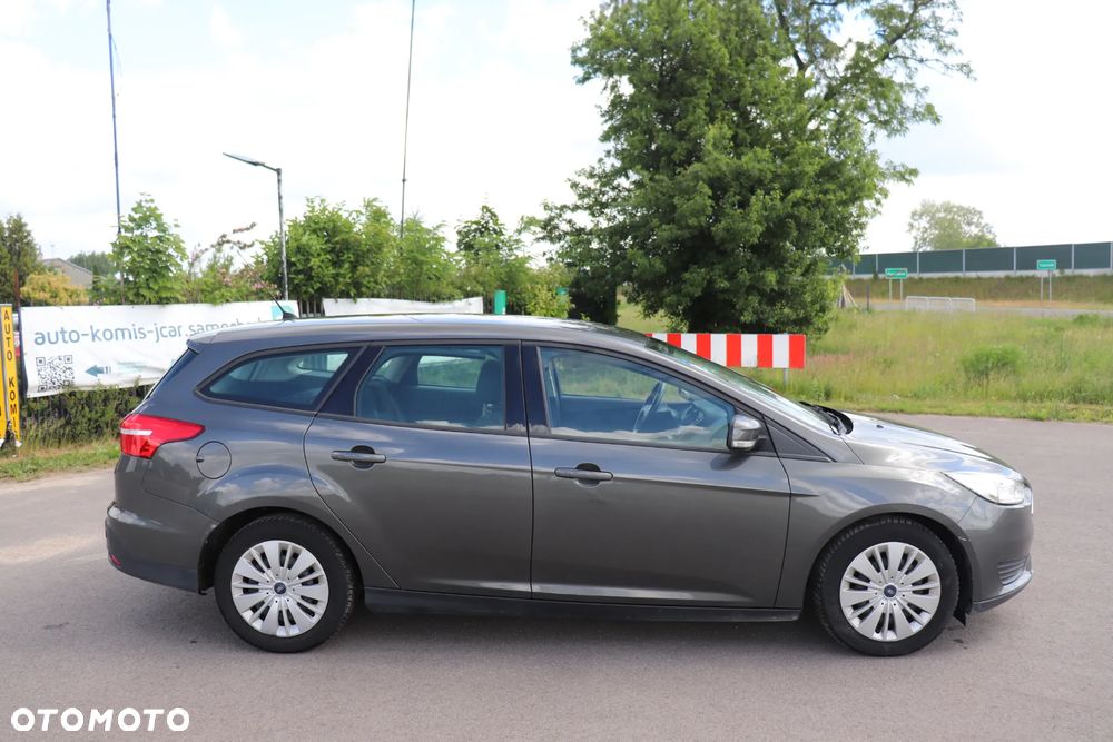 Ford Focus 1.0 EcoBoost 99g Trend - 6