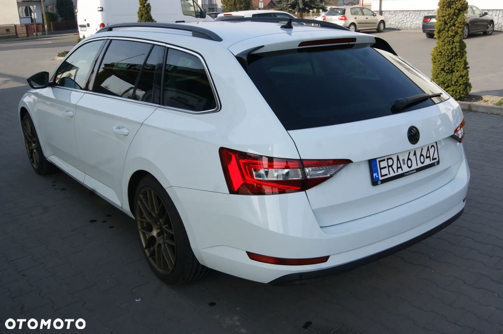 Skoda Superb 2.0 TDI Ambition - 20