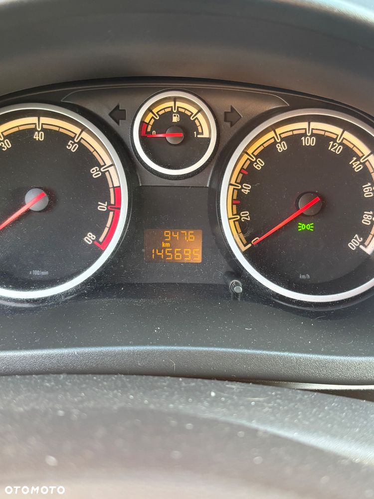 Opel Corsa - 8