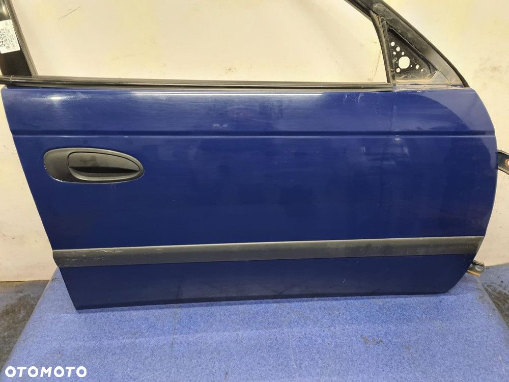 TOYOTA AVENSIS I SEDAN DRZWI PRZÓD PRAWE  8Q4 - 2