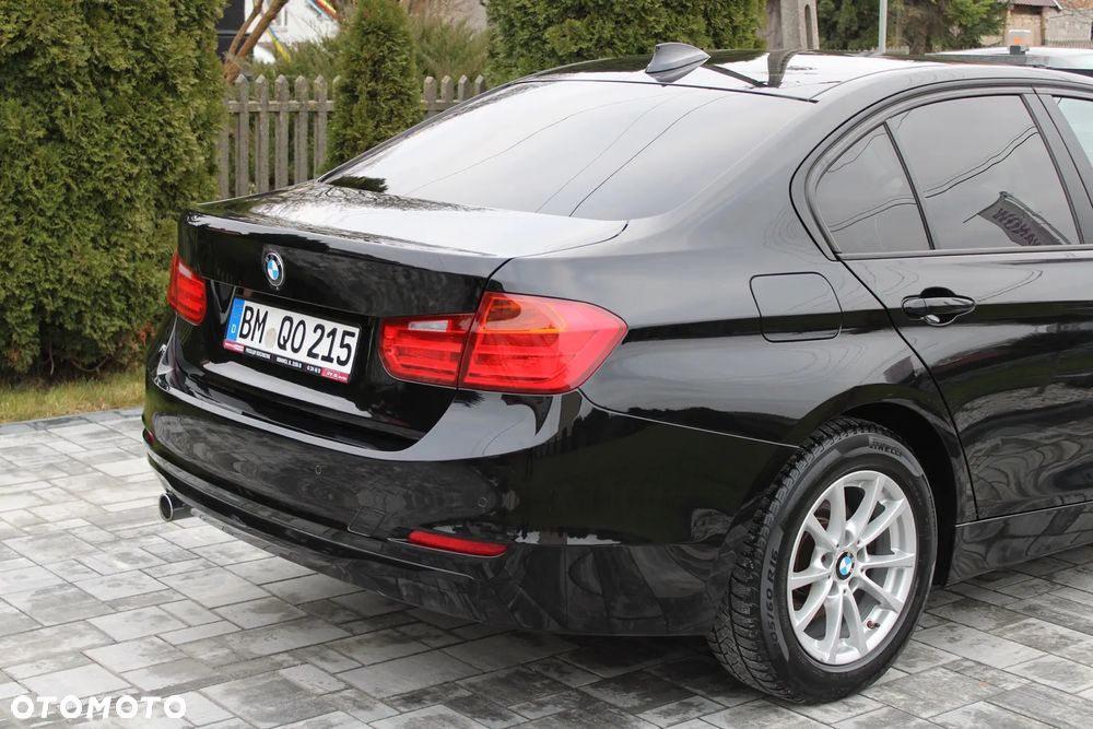BMW Seria 3 - 23