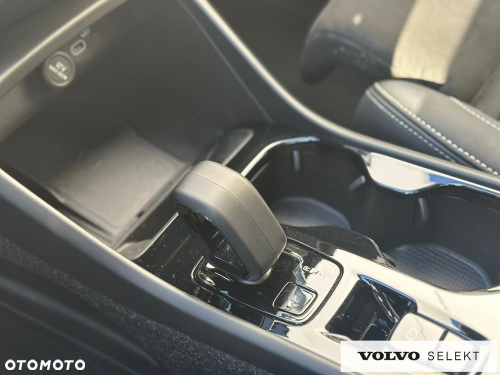 Volvo XC 40 - 30