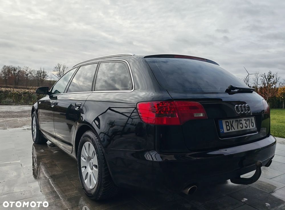 Audi A6 Avant 2.4 - 6