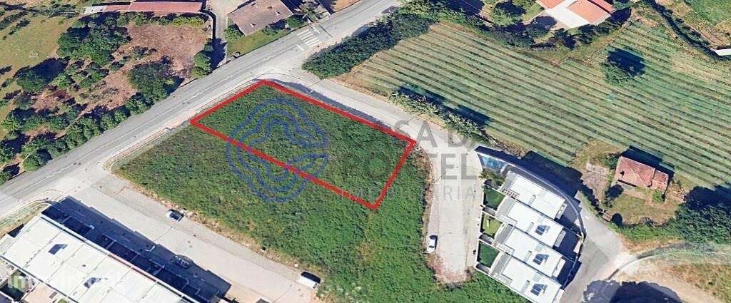 Beneficia de uma excelente localização e exposição solar. - Grande imagem: 2/17