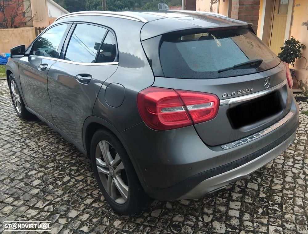 Mercedes-Benz GLA 220 d - 1