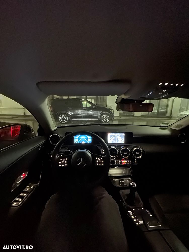 Mercedes-Benz CLA 180 d Shooting Brake - 23