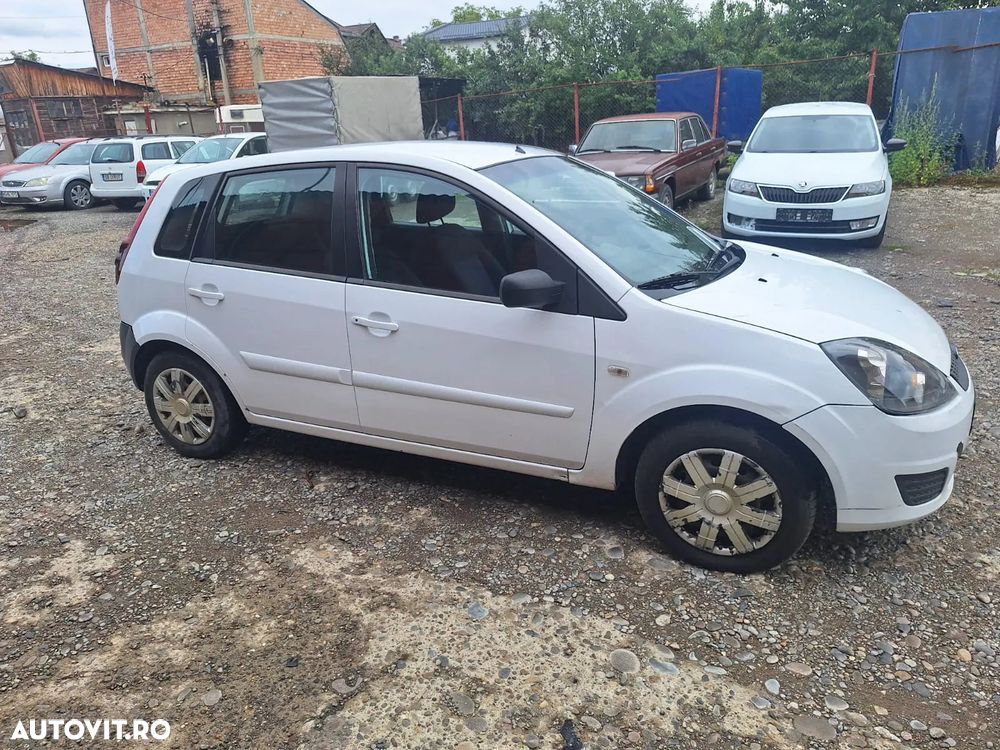 Ford Fiesta 1.4 TDCI - 2