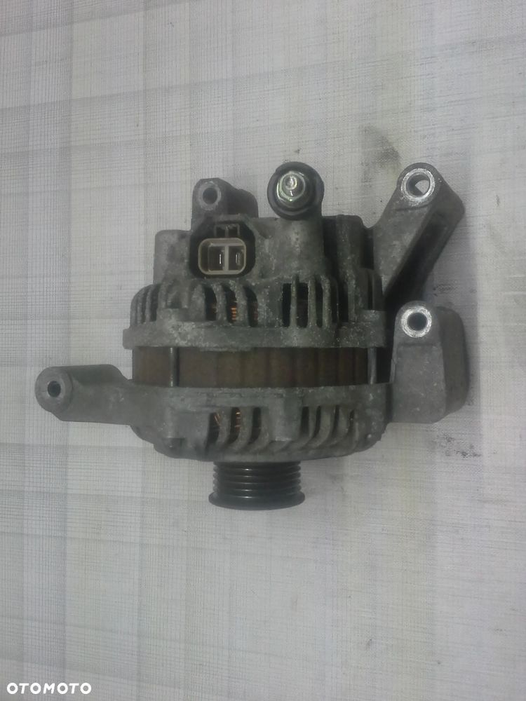Mazda 5 II 1.8 alternator LF1F  A3TG4791 90 Amper - 2