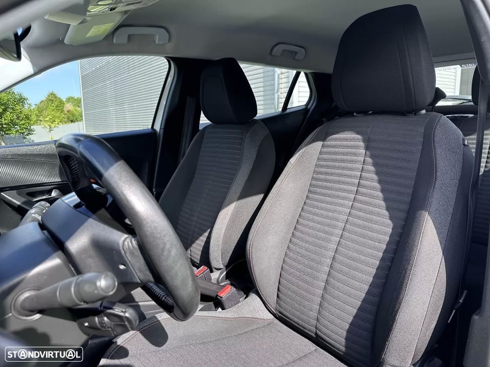 Peugeot 2008 1.2 PureTech Allure Pack - 25