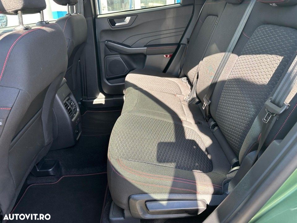 Ford Kuga - 10